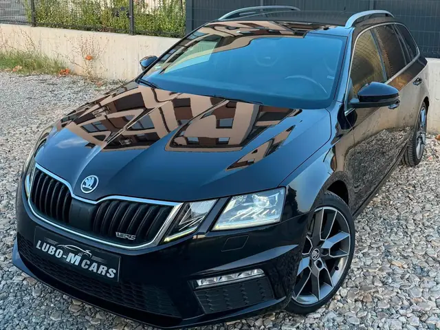 Skoda Octavia, черен, 2017 г. – снимка от автокъщата