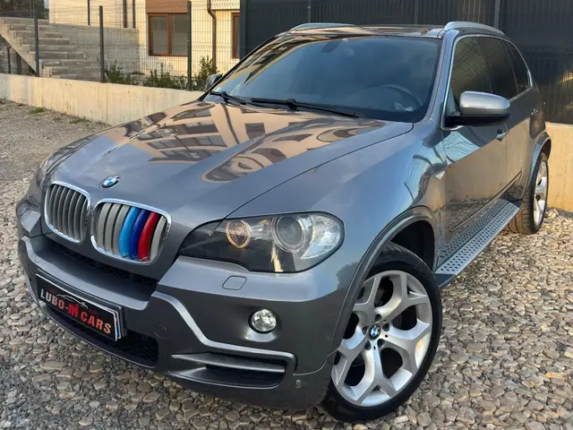 BMW X5, тъмно сив, 2009 г. – снимка от автокъщата