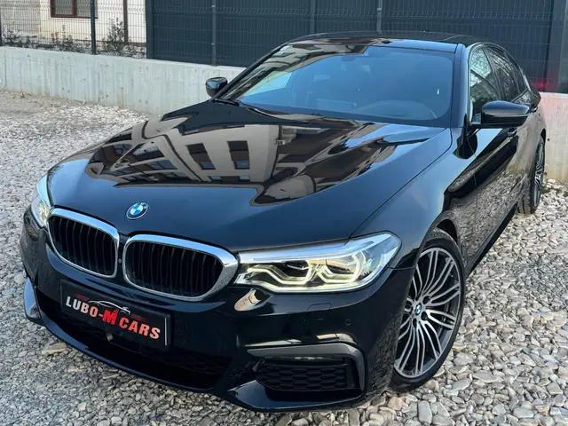 BMW 530, черен, 2019 г. – снимка от автокъщата