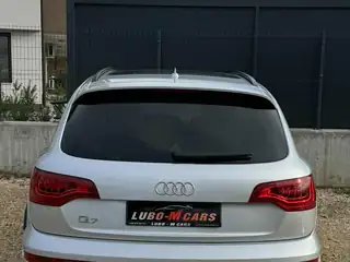 Audi Q7 2011 г., сив – снимка 7