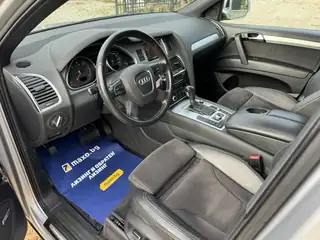 Audi Q7 2011 г., сив – снимка 9