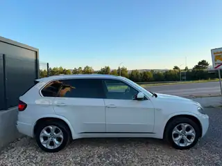 BMW X5 2012 г., бял – снимка 4
