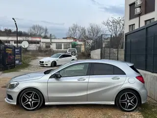 Mercedes-Benz A 200 2015 г., сив – снимка 5