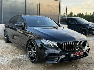 Mercedes-Benz E 220 2018 г., черен – снимка 3