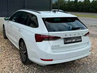 Skoda Octavia 2021 г., бял – снимка 7