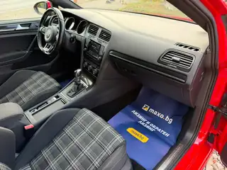 VW Golf 2015 г., червен – снимка 13