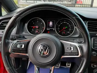 VW Golf 2015 г., червен – снимка 15