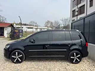 VW Touran 2013 г., черен – снимка 5
